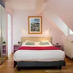 Otel Lutetia & 3*