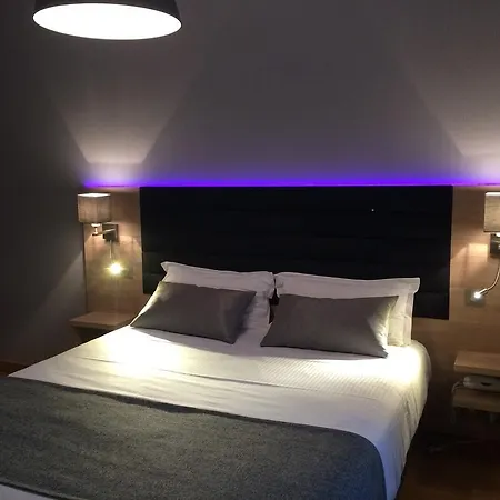 Lutetia & Hotel 3*